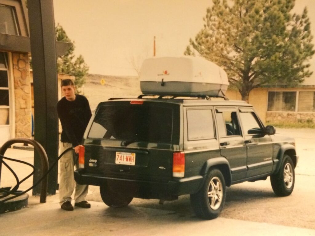 Matt Cavallo moving to Arizona in 1999 filing up his jeep